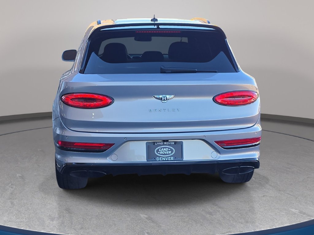 Used 2022 Silver Bentley  image 7