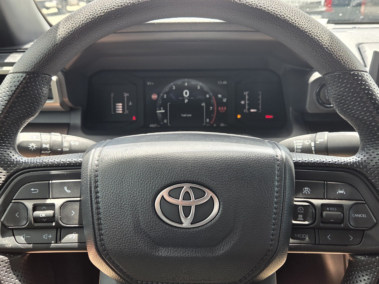 Used 2025 Ice Cap Toyota SR5 image 22