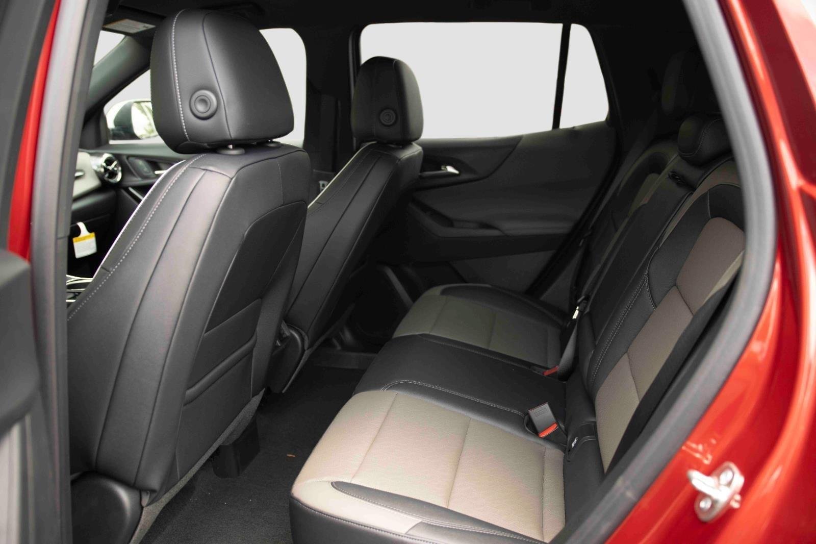 2026 Chevrolet Equinox LT - Photo 21