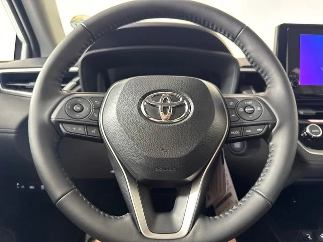 New 2026 Wind Chill Pearl <sup>1</sup> Toyota  LE image 19