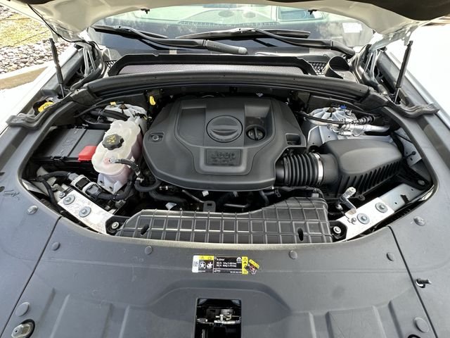 Used 2022 White Jeep Summit image 33