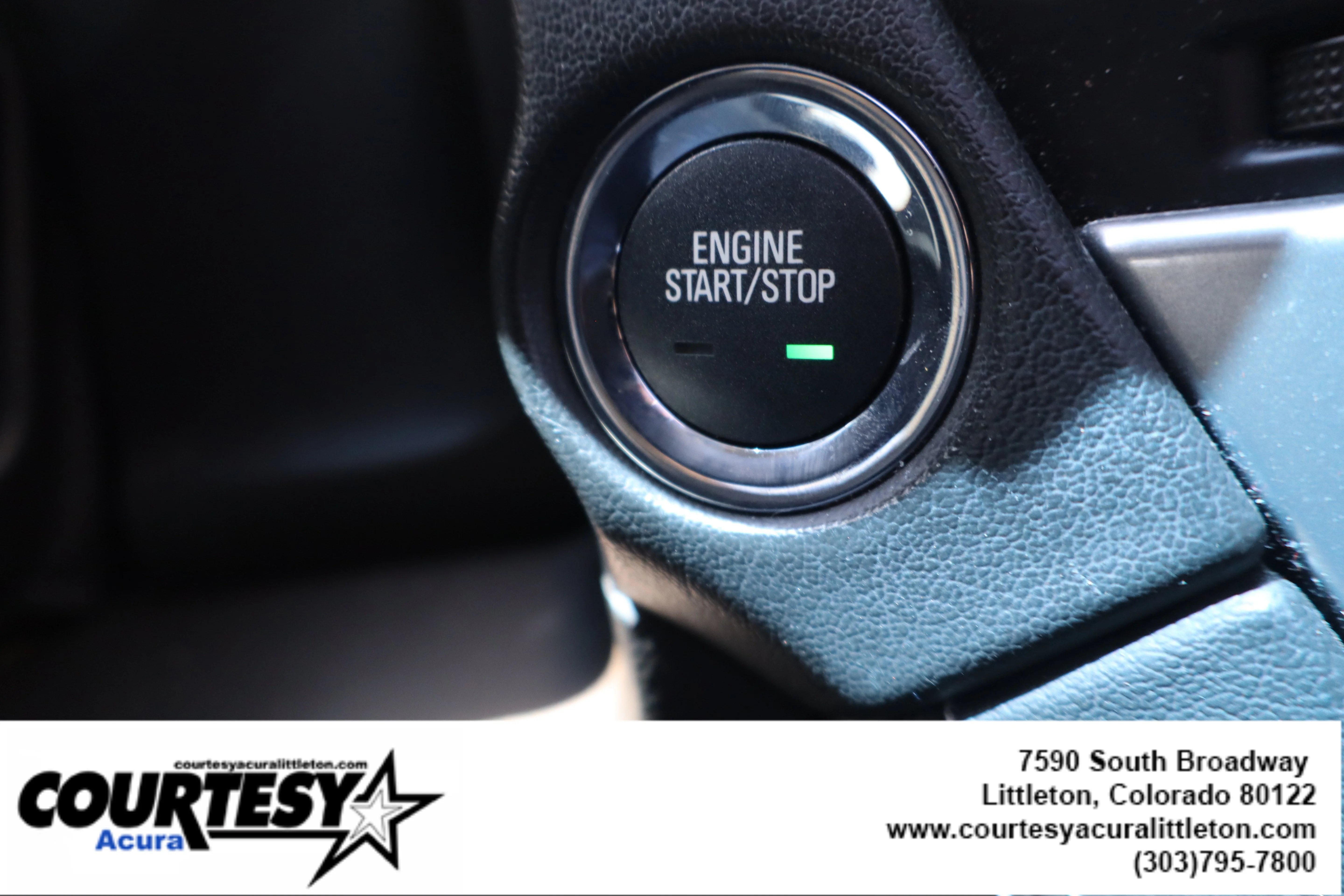 Used 2019 Silver Ice Metallic Chevrolet Premier image 15