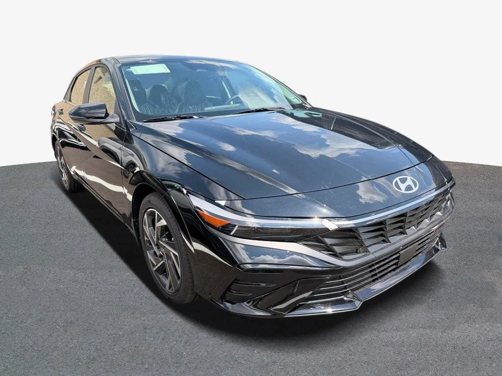 Used 2026 Black Hyundai Limited image 4