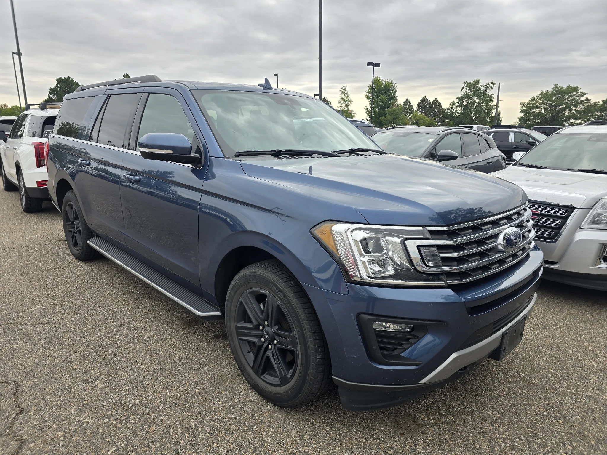 Used 2020 Blue Metallic Ford XLT image 19