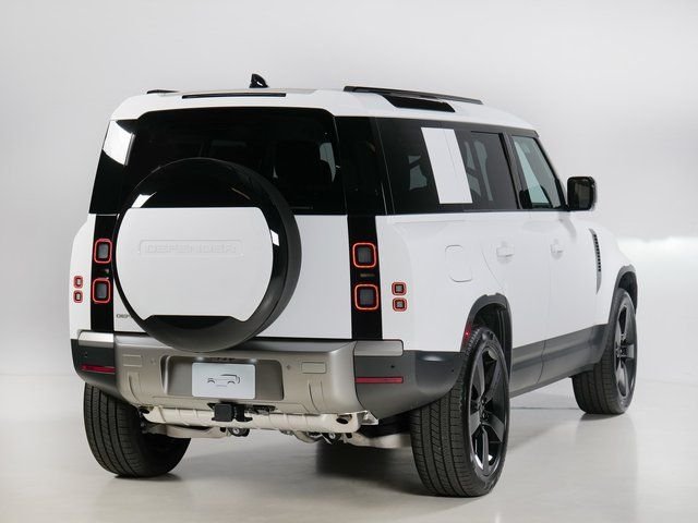 New 2026 Fuji White Land Rover S image 2