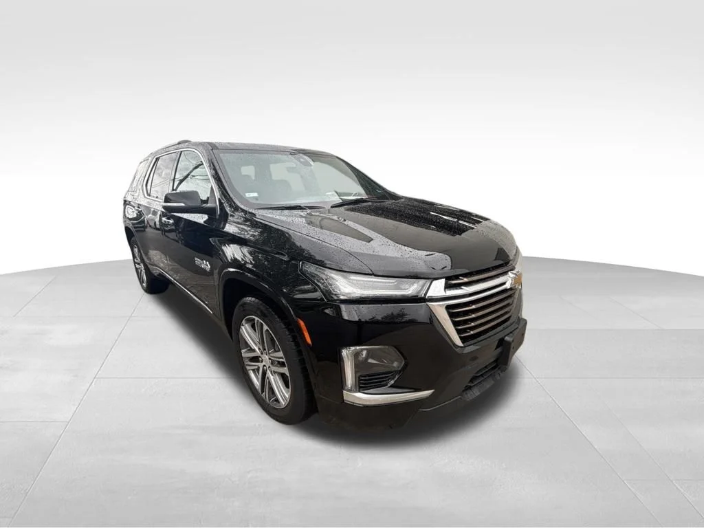 Used 2023 Black Chevrolet High Country image 9