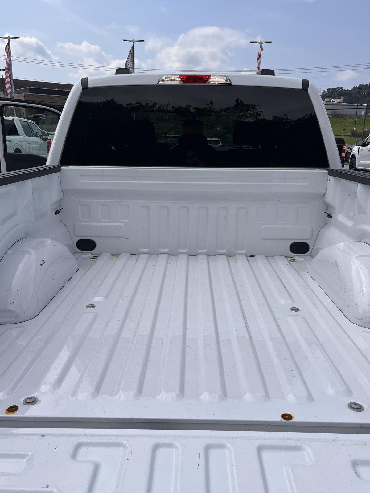Used 2023 Oxford White Ford XL image 19