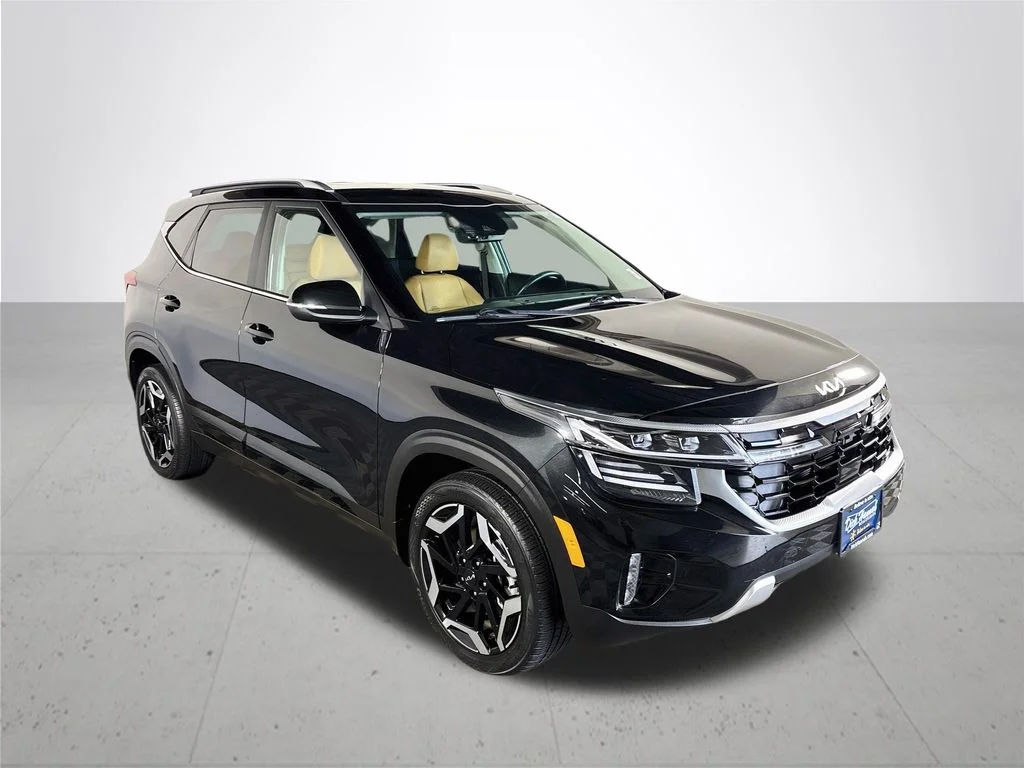 Used 2024 Black Kia SX image 4