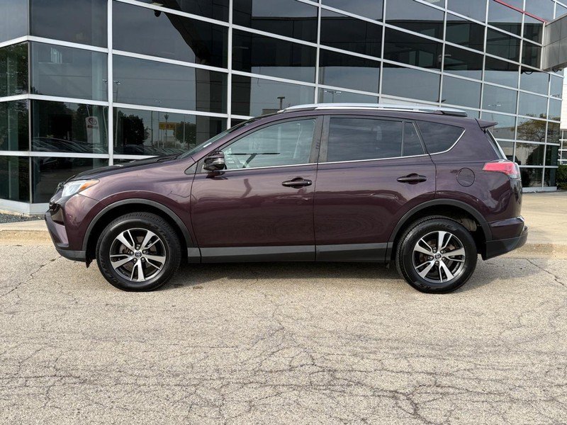 Used 2018 Black Currant Toyota XLE image 6