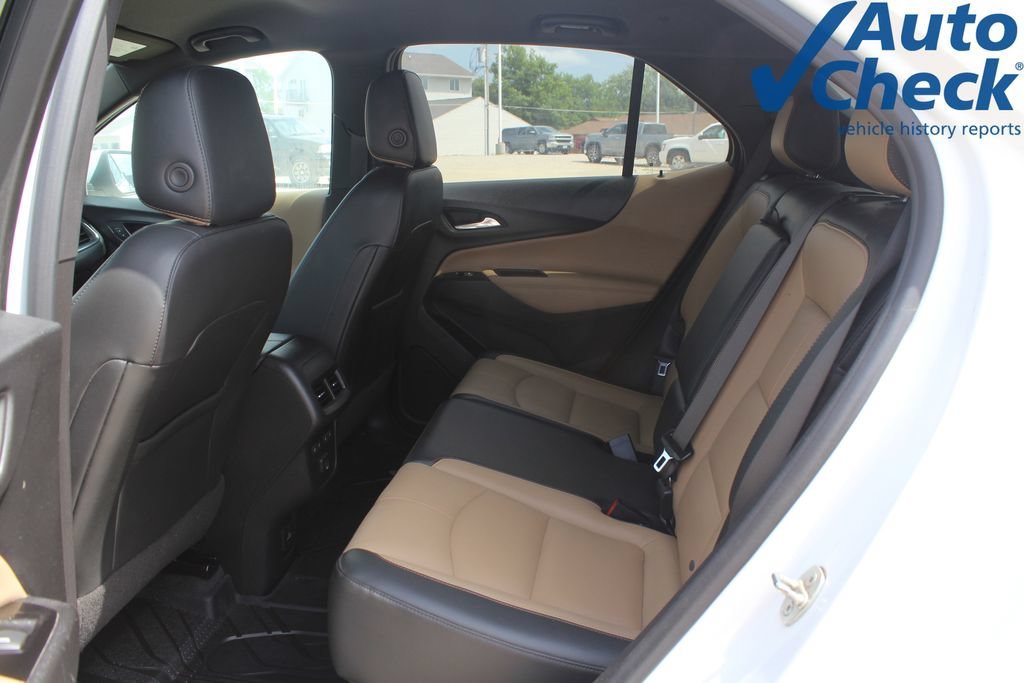 Used 2022 Summit White Chevrolet Premier image 9