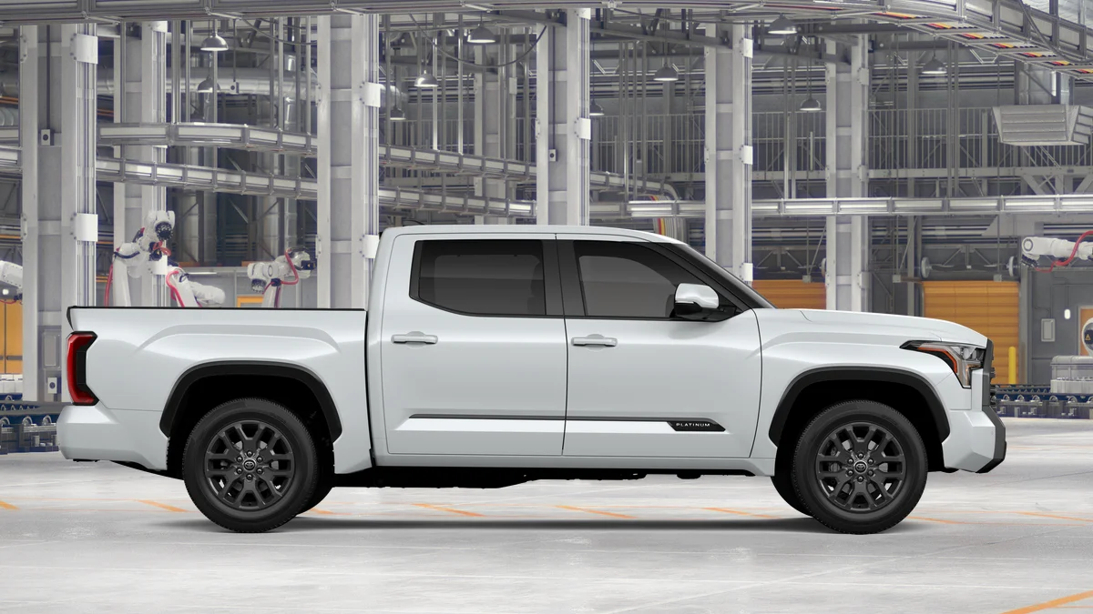 New 2026 Wind Chill Pearl Toyota Platinum image 12