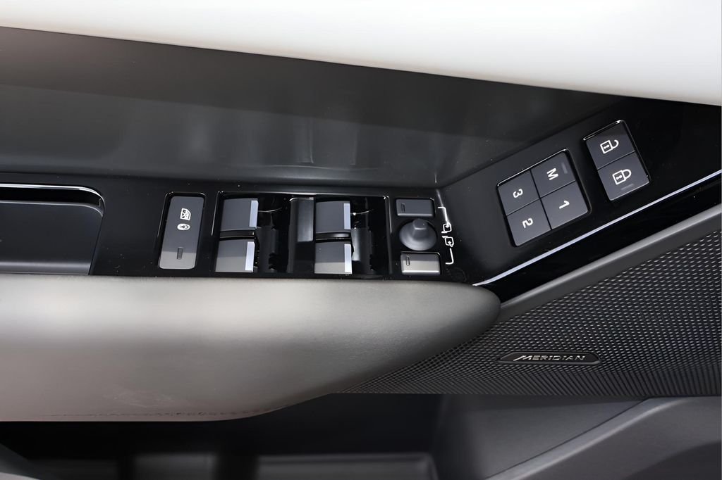 Certified Used 2026 Black Land Rover S image 11