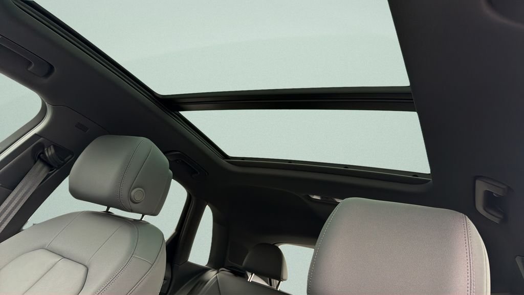 Used 2024 Gray Audi Premium Plus image 18