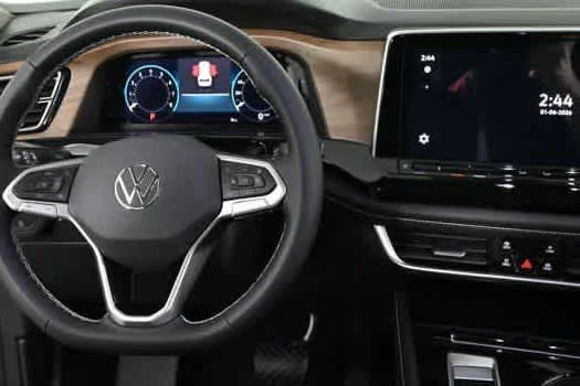 New 2026 Opal White Pearl Volkswagen 2.0T SE w/Technology image 6