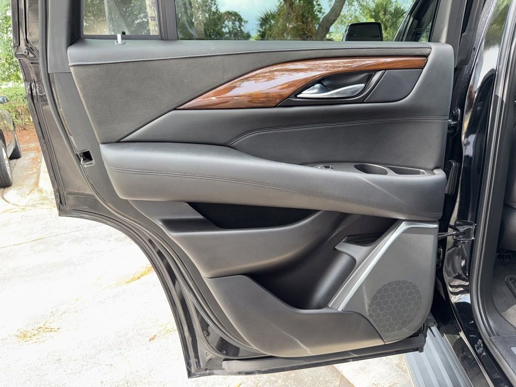Used 2020 BLACK RAVEN Cadillac 2WD Standard image 28