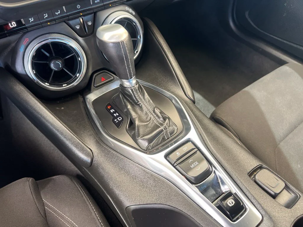 Used 2022 Summit White Chevrolet 1LT image 31