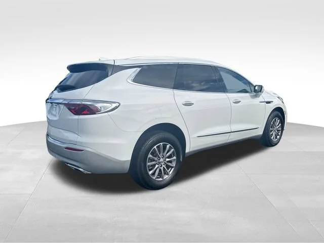 Used 2024 Summit White Buick Essence image 6