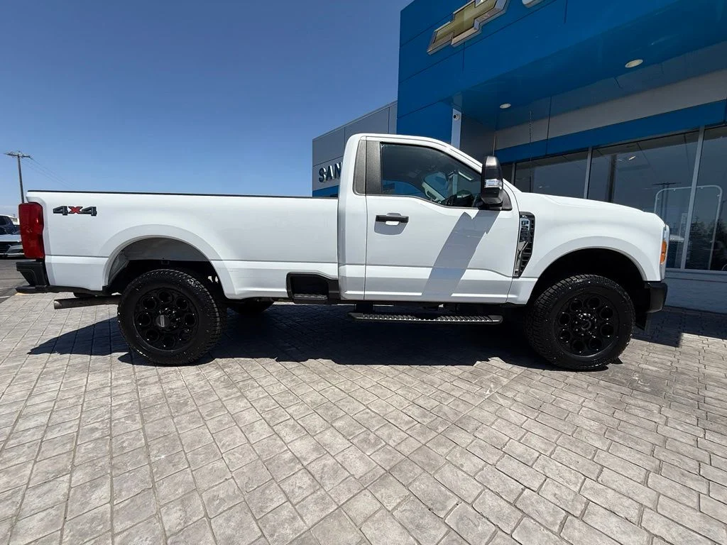 Used 2023 White Ford XL image 13