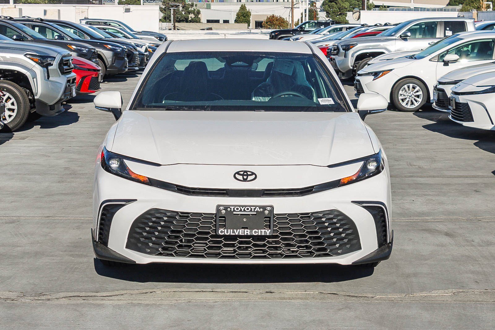 New 2026 Ice Cap Toyota  SE image 2