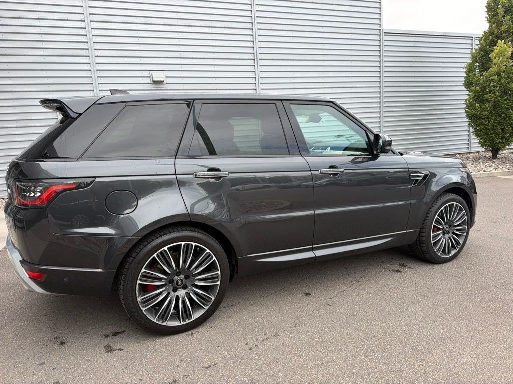 Used 2021 Carpathian Gray Premium Metallic Land Rover Autobiography image 5