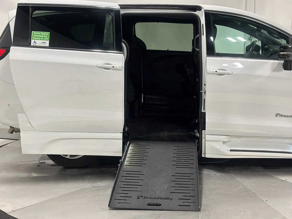 Used 2025 White Chrysler Wheelchair Accessible-  Select image 24
