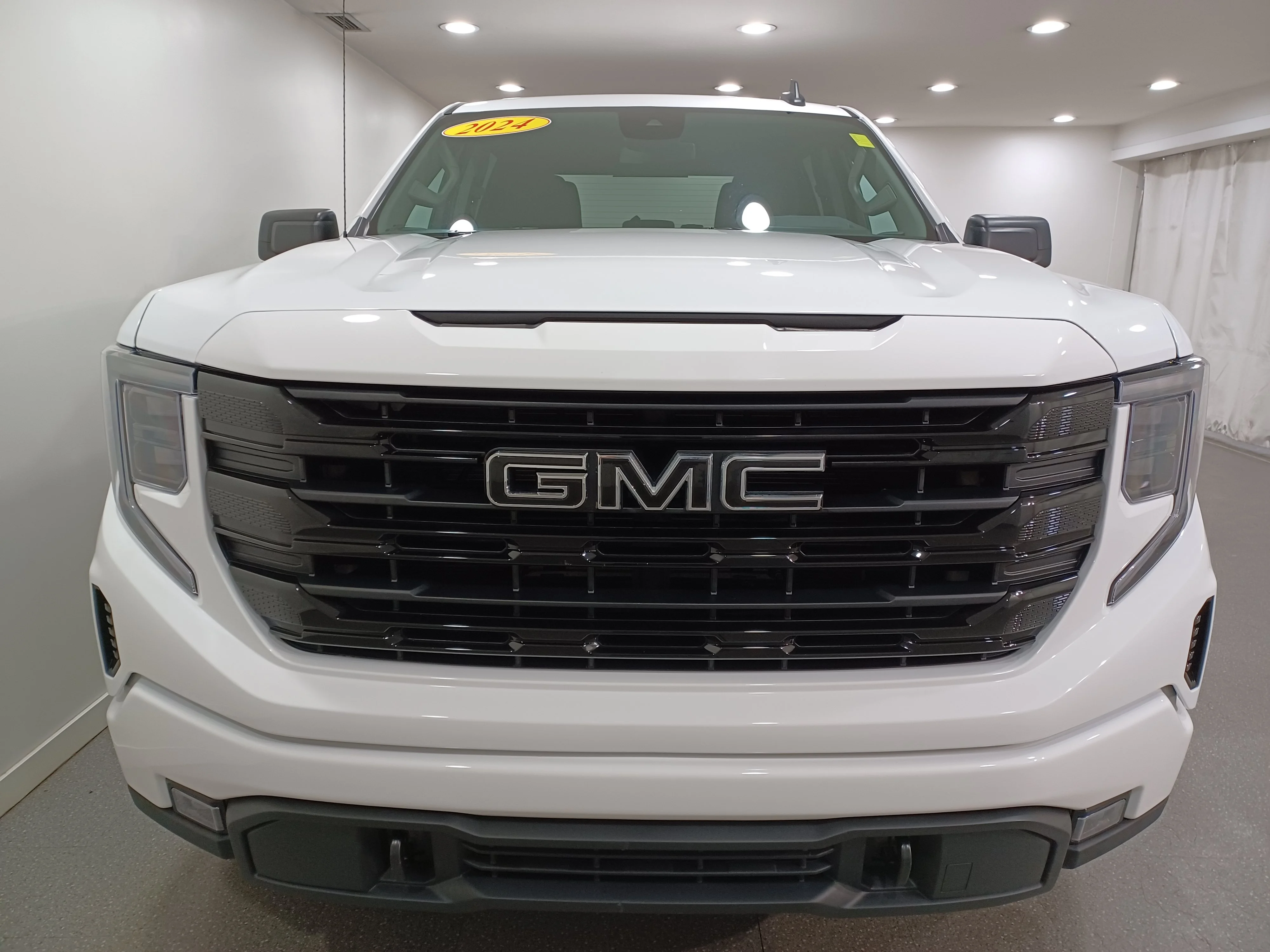 Certified Used 2024 Summit White GMC Elevation 4WD*6 Pass | Adaptive Cruise | Remote Start | Htd Seats | Park Assist | 6ft Box | Tow Pkg image 3