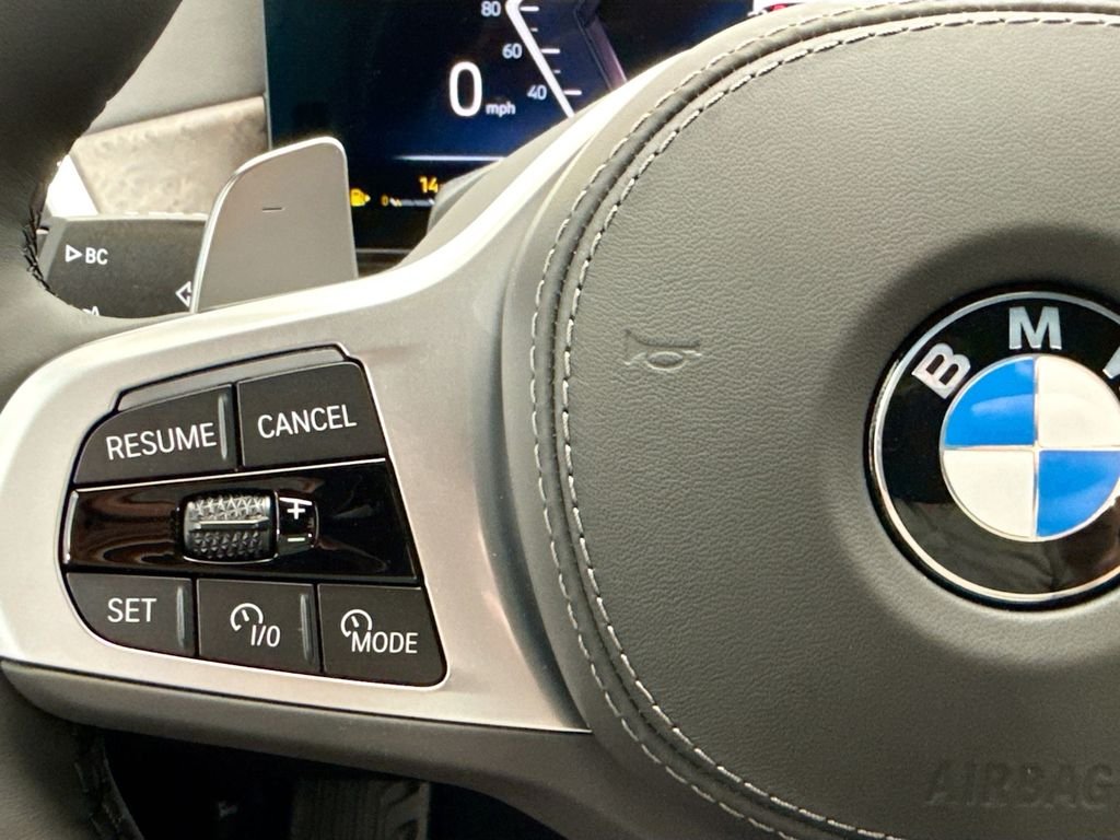 New 2027 Alpine White BMW xDrive40i image 11