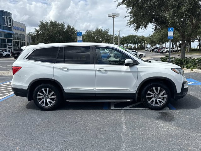 Used 2021  Honda EX-L image 3