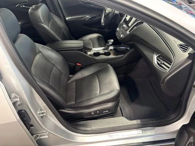 Used 2022 Silver Ice Metallic Chevrolet Premier image 45