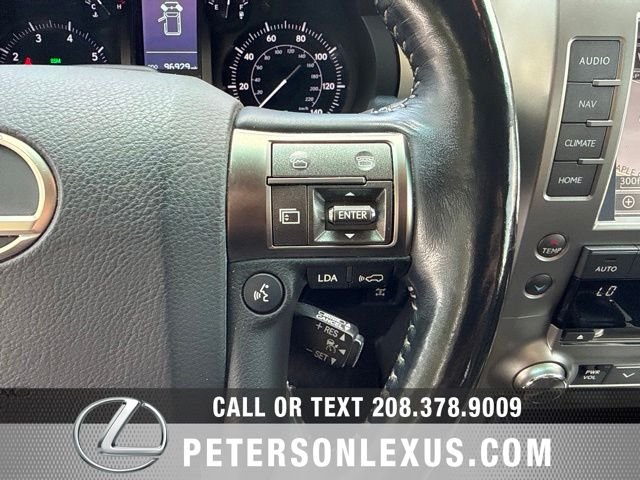 Used 2017  Lexus Luxury image 31