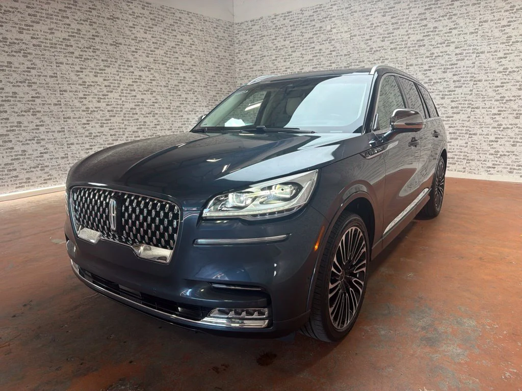Used 2021 Flight Blue Lincoln Black Label image 3