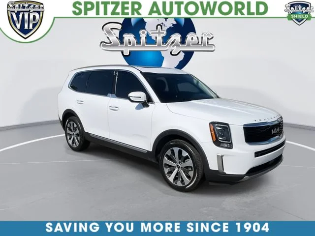 Used 2022 White Kia S image 3
