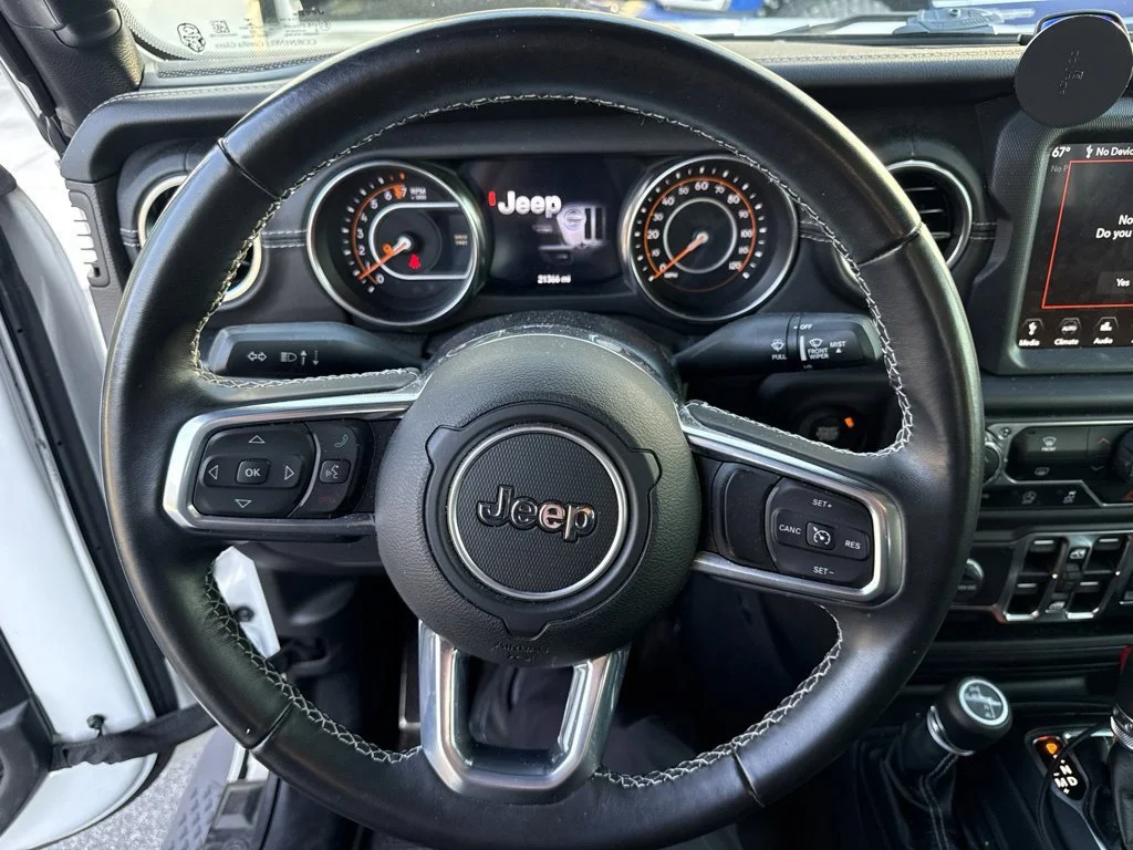 Used 2022 Bright White Clearcoat Jeep Overland image 17