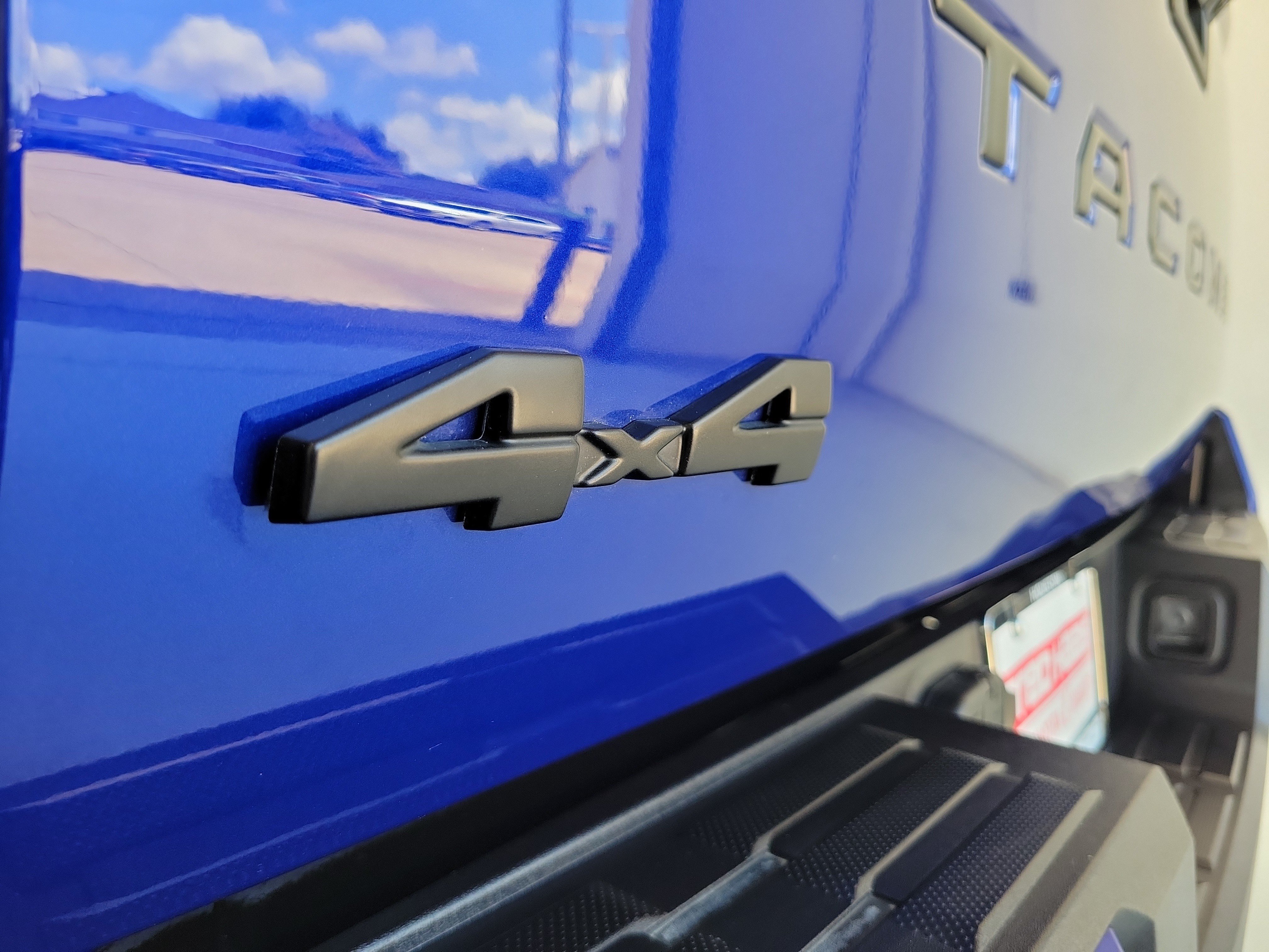 Used 2025 Blue Toyota SR5 image 8