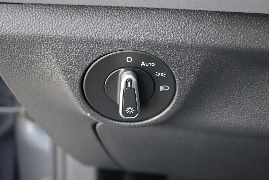2026 Volkswagen Jetta SE - Photo 15