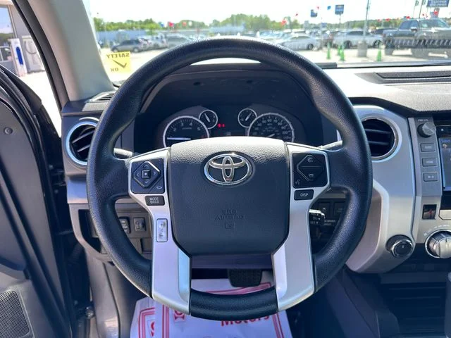 Used 2017 Gray Toyota SR5 image 20