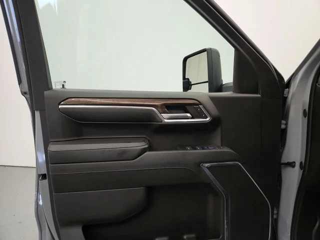 Used 2024 Gray Chevrolet RST image 31