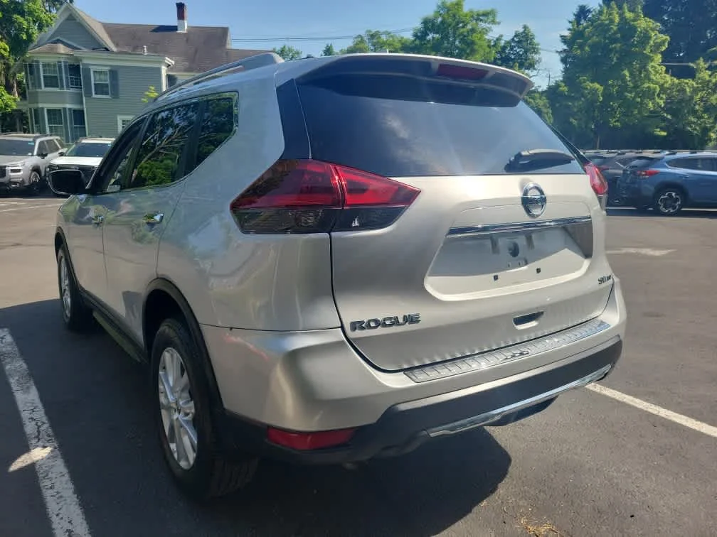 Used 2018 Brilliant Silver Nissan SV image 5