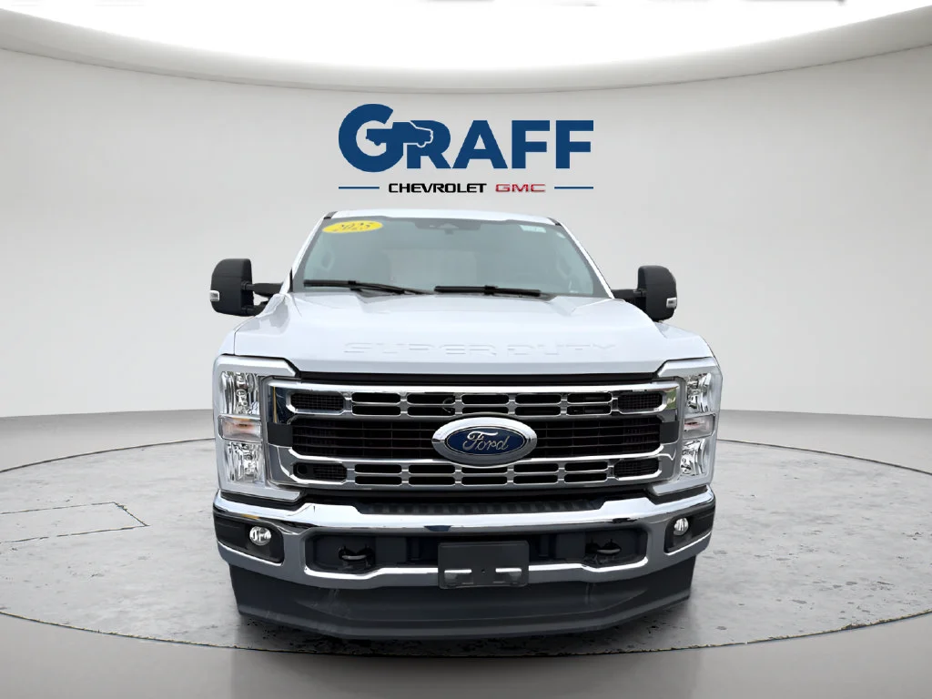 2025 Ford F-250 Super Duty XLT - Photo 11
