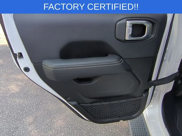 Used 2022 White Jeep Unlimited Sahara 4xe image 26