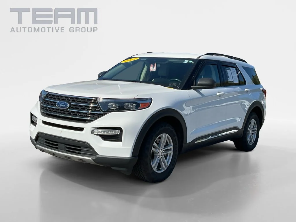 Used 2023 White Ford XLT image 3