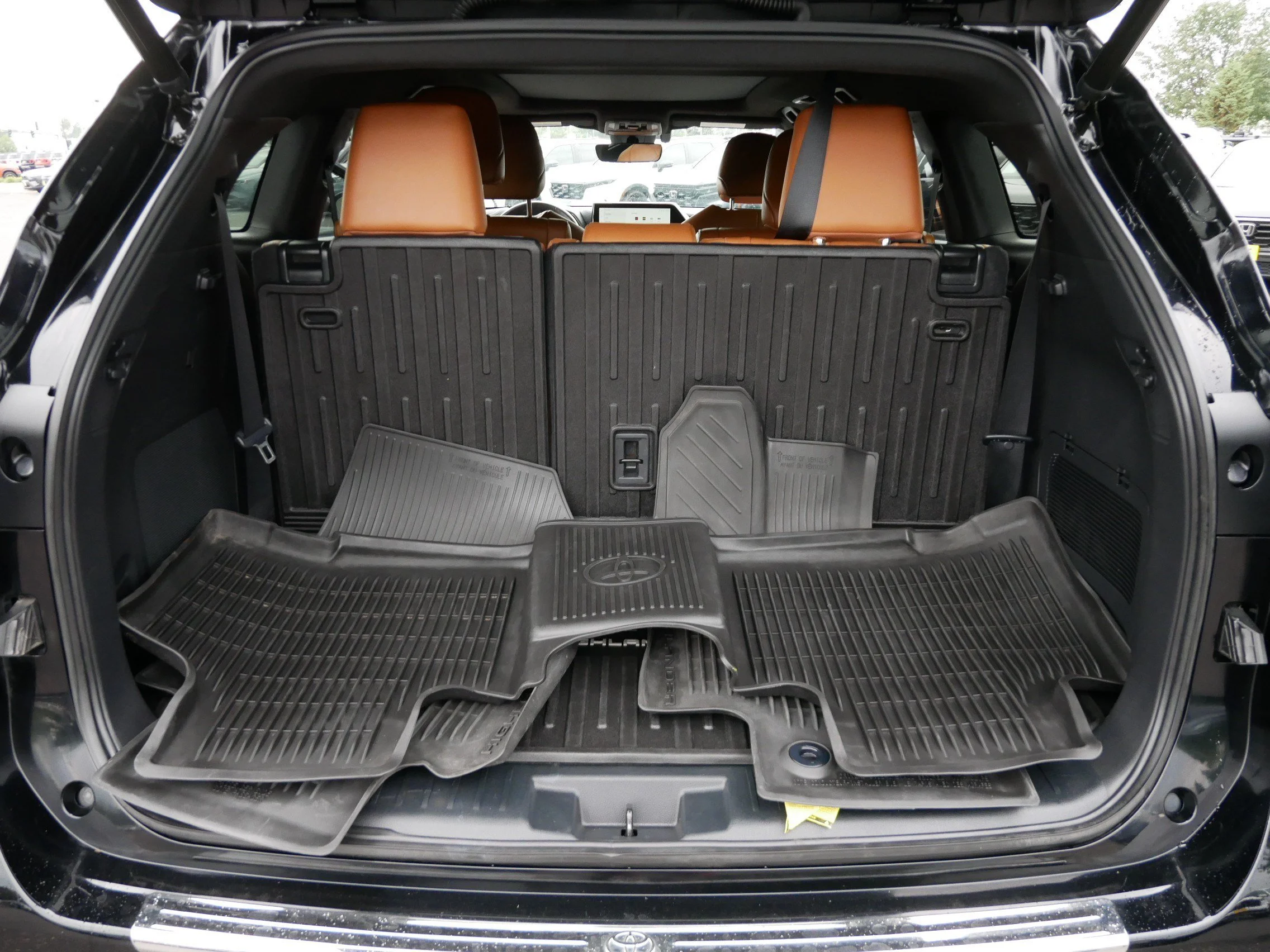 Used 2023 Midnight Black Metallic Toyota Platinum image 18