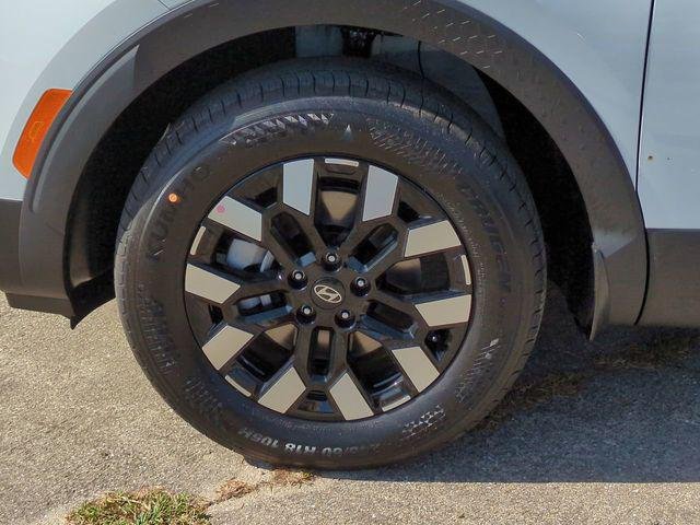 New 2026 White Hyundai SEL Activity FWD image 11