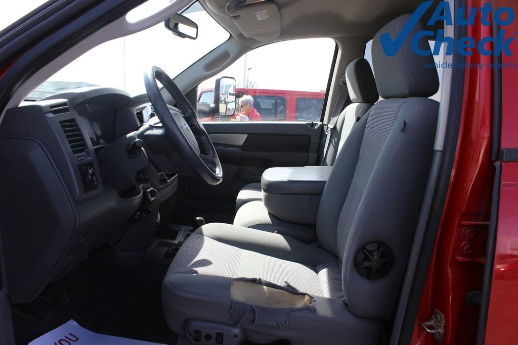 Used 2007 Red Dodge SLT image 10