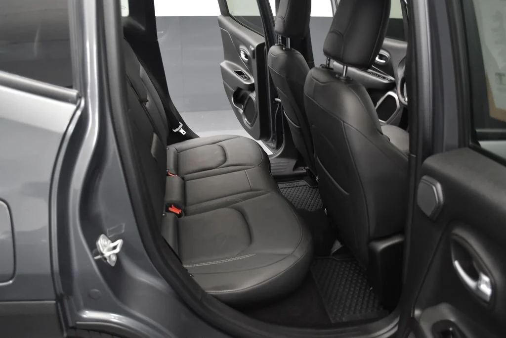 Used 2022 Graphite Gray Jeep Limited image 20