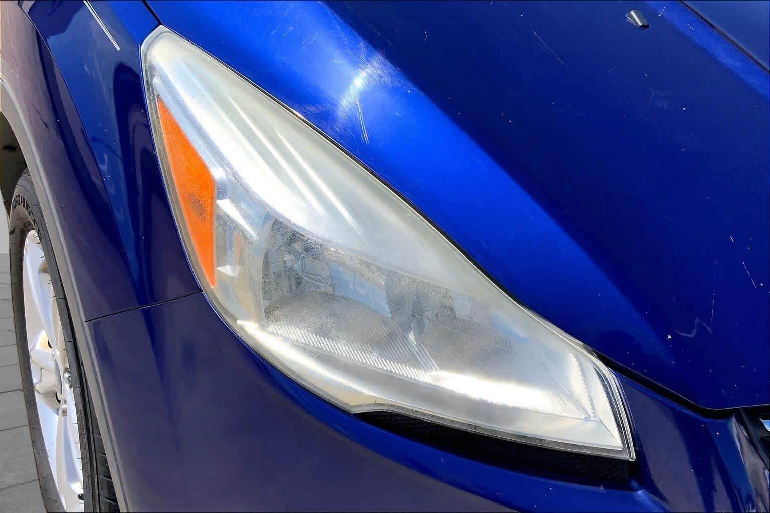 Used 2015 Blue Ford SE image 27