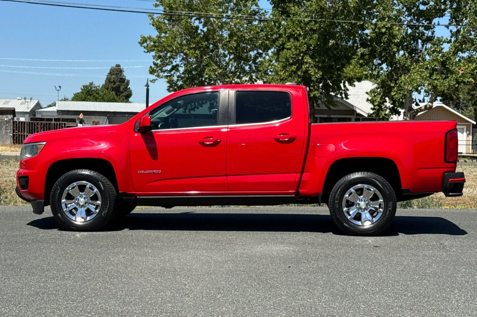 Used 2015 Red Chevrolet LT image 8