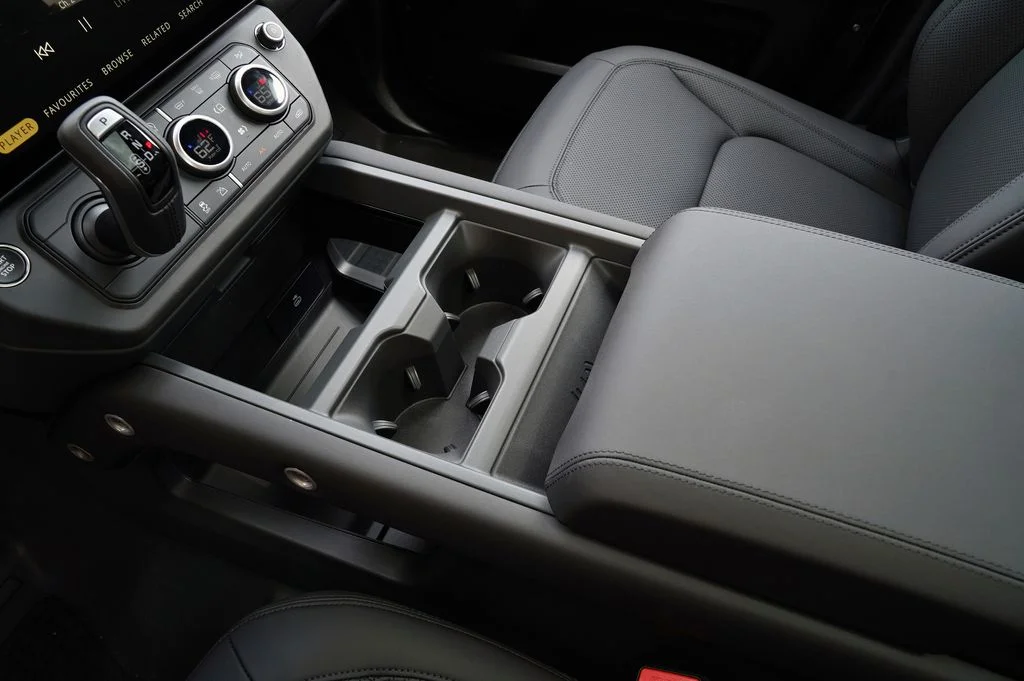 New 2026 Woolstone Green Land Rover S image 27