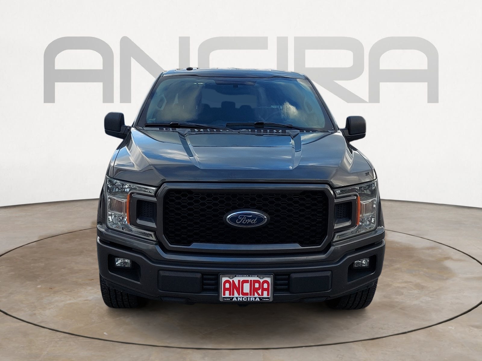 Used 2018 Magnetic Metallic Ford XL image 5