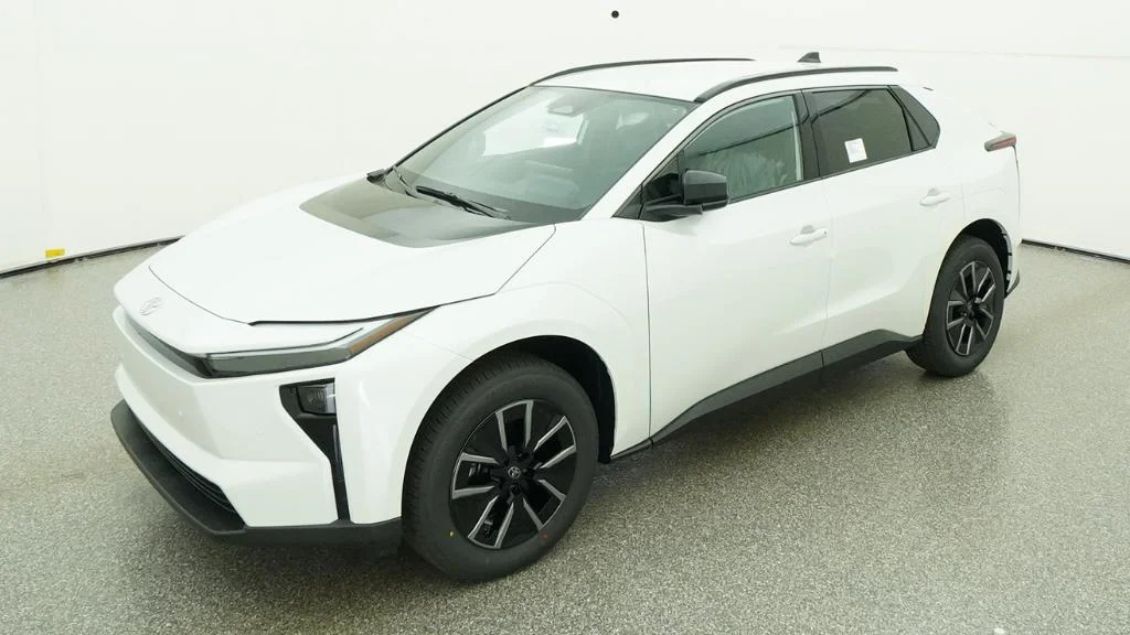 2026 Toyota bZ4X XLE FWD Plus's photo